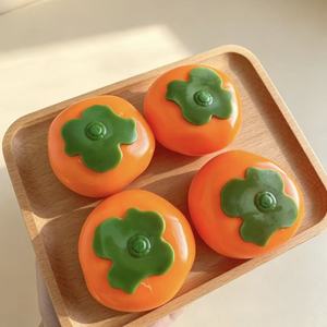 Jouet Squishy en Huile de Coco Façon Tomate, Nouveau Design Ultra Doux et Moulable, Réaliste, pour Soulager l'Anxiété (Vente en Gros) - Product Image 2