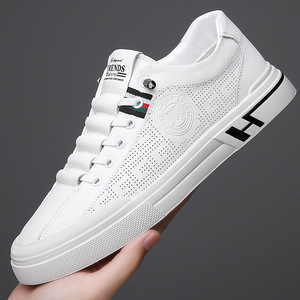 Chaussures décontractées pour hommes, respirantes, en maille, à enfiler, bout rond, blanches, légères, semelle EVA, semelle extérieure en caoutchouc - Product Image 1