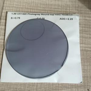 Excelente <span class=keywords><strong>Precio</strong></span> de grado de calidad <span class=keywords><strong>Lentes</strong></span> fotocromáticas <span class=keywords><strong>bifocales</strong></span> 1,56 con parte superior redonda óptica - Product Image 1