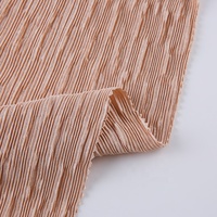 Nouveau produit, tissu froissé tendance, 100% polyester, style froissé, tissu plissé pour robes