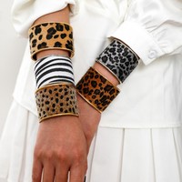 Bracelet ouvert personnalisé à imprimé léopard et zèbre pour femmes, bijoux rétro à la mode