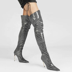 Bottes longues à talons aiguilles multicolores tendance automne-hiver 2021, à fermeture éclair arrière, pour femmes - Product Image 4
