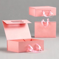 Emballage de boîtes magnétiques en carton rigide de luxe recyclables avec logo personnalisé boîte de papier cadeau pliable avec fermeture magnétique avec insertion en EVA