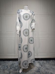 Vêtements islamice Abaya moderne avec broderie de luxe pour femme musulmane Robe musulmane - Product Image 2