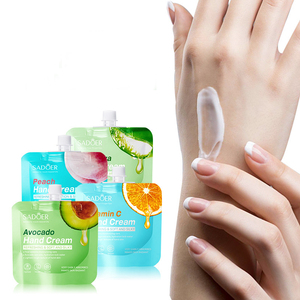 Crème pour les mains mini hydratante SADOER à l'extrait de plantes, aloès, pêche, vitamine C et avocat, pour les mains extrêmement sèches et gercées - Product Image 2
