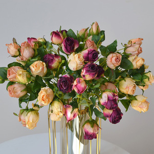 Ramo de Rosas Artificiales de 7 Cabezas, Flores de Seda de Alta Simulación, Decoración de Boda, Decoración de Hogar de Lujo - Product Image 1