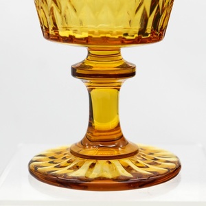 Eleganti Calici da Vino in Vetro Colorato Classico da 250ml, Realizzati a Macchina, con Motivi Geometrici in Rilievo, Lavabili in Lavastoviglie, per Bar e Feste - Product Image 5