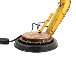 Lámpara de Mesa Creativa de Estilo Industrial con Forma de Excavadora de Hierro Retro, Lámpara Decorativa Estilo Americano Antiguo para <span class=keywords><strong>Bar</strong></span> y Restaurante LOFT - Product Image 4
