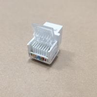 Connecteur Keystone RJ45 Cat5e sans outil avec schéma de câblage codé par couleur, à encliquetage