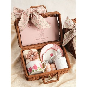 Cesta de Mimbre Tejida a Mano de Alta Gama, Práctica y Elegante, con Taza y Platillo, para <span class=keywords><strong>Regalo</strong></span> de Damas de Honor, Bodas, <span class=keywords><strong>Cumpleaños</strong></span>, Navidad - Product Image 3