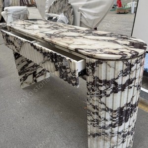 Consolle Moderna Ovale in Marmo Calacatta Viola, Tavolo d'Ingresso Alto con Basamento Scanalato, Tavolo a Ponte per Soggiorno, Vendita all'Ingrosso - Product Image 3