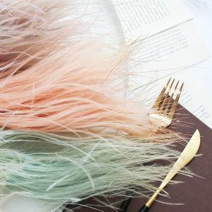 Herbe à plumes Stipa Tenuis naturelle séchée, nouvelle récolte, couleur vert faible saturation, protection de l'environnement, pour la décoration de la maison et les cérémonies de remise de diplômes - Product Image 3