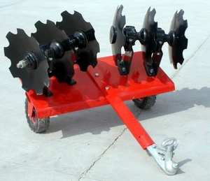 ATV牽引式ディスクハロー 4フィート 軽量 土壌整備用 食料栽培地向け - Product Image 1