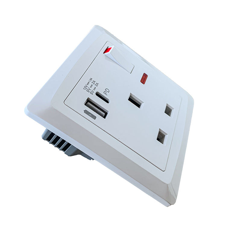 VNX Factory Wholesale 13A Wall Switch and Socket 3 Pin British Standard Socket and Switch Wall Switch with USB Type-C Outlet