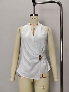 Atasan Halter Satin Wanita - Blus Tanpa Lengan Berkerut dengan Gesper Dekoratif Emas Sehe Fashion - Product Image 5