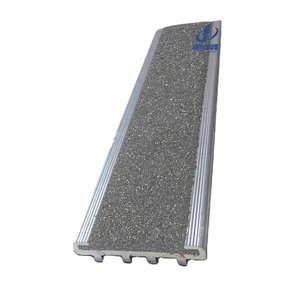 Profilé d'escalier moderne et élégant en aluminium pour bureau ou appartement, nez de marche en aluminium pour escaliers, marche en béton, extérieur - Product Image 2