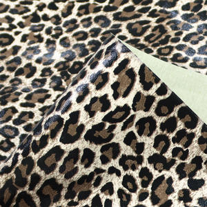 Tissu <span class=keywords><strong>en</strong></span> <span class=keywords><strong>similicuir</strong></span> PU <span class=keywords><strong>en</strong></span> cuir synthétique imprimé léopard pour vêtement, robe, <span class=keywords><strong>jupe</strong></span>, veste, pantalon, <span class=keywords><strong>similicuir</strong></span> - Product Image 5