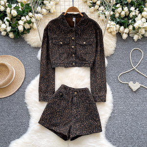 Y2K 2 pezzi Set da <span class=keywords><strong>donna</strong></span> Top corto e vita alta Denim leopardo Shorts <span class=keywords><strong>tuta</strong></span> da Jogging all'ingrosso - Product Image 1