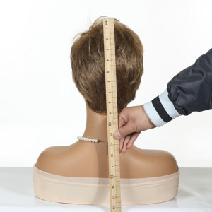 <span class=keywords><strong>Parrucca</strong></span> Sintetica Corta Pixie Bob Marrone con Frangia, Naturale e Stratificata, Adatta sia per Uomini che per Donne - Product Image 3