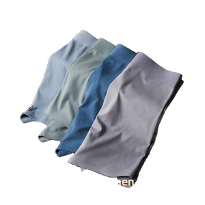 Calzoncillos bóxer de seda helada transpirables sin costuras para hombre, tejido de punto sostenible, venta directa de fábrica, tiro medio para adultos - Product Image 1