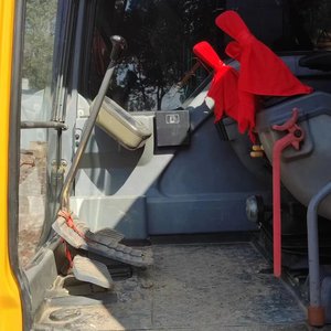 Excavadora VOLVO EC140 de 14 toneladas, 90% Nueva, Original, con Certificación EPA y CE, Usada en Agricultura - Product Image 4