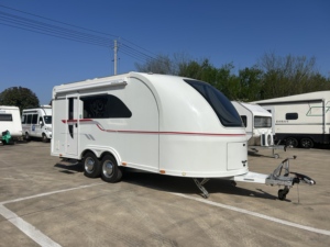 Caravana Ligera 6.2026, Remolque RV Económico, Instalaciones Simples pero Completas para Turismo - Product Image 2