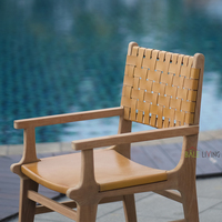 Eleganter Corsica Armlehnstuhl Modernes Langlebiges Teakholz & Premium-Leder Bale Living Hotel Villa Resort Möbel