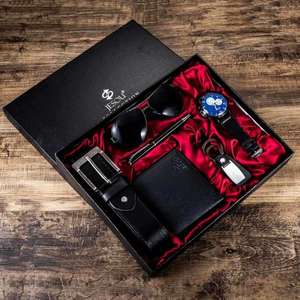 Coffret Cadeau Exquis et Populaire pour Homme 7 Pièces : Montre à Quartz, Portefeuille, Étui à Parfum, Étui Rigide, Étui en Papier Non Étanche, Étui pour Ceinture, Boucle à Crochet - Product Image 6
