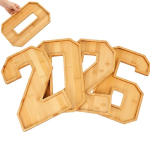 Plateau de service en bambou avec lettres et chiffres, couleur bois naturel, pour la présentation des aliments lors de fêtes ou à la maison - Product Image 5