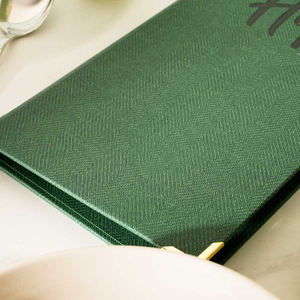 Menu en tissu facile à nettoyer pour café, dossier de menu rechargeable, menus de restaurant personnalisés avec bande élastique - Product Image 4