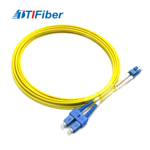 สายเคเบิลสำหรับศูนย์ข้อมูลเครือข่าย FTTH สายเคเบิลใยแก้วนำแสง2แกนแบบสอง G.657A1สายสำหรับศูนย์ข้อมูล SC - LC UPC - Product Image 1