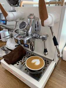 เครื่องชงกาแฟคุณภาพสูง Corrima รุ่น CRM 3124G แบบมัลติฟังก์ชั่น - Product Image 6