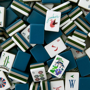 Nuevas fichas de mahjong acrílicas de cuatro capas, resistentes a la decoloración, pintadas a mano, estilo europeo y americano, venta al por mayor. - Product Image 1