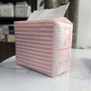 Couches pour animaux de compagnie en coton doux et confortable avec protection 3D anti-fuites pour chiennes - Product Image 1