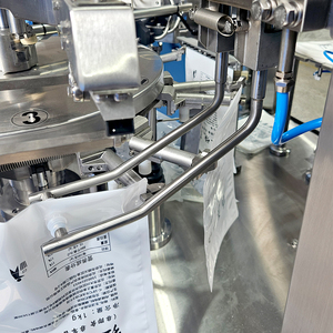 Ligne d'emballage de condiments liquides haute précision en doypack, machine d'emballage automatique de sauces en sachets préformés avec <span class=keywords><strong>pompe</strong></span> à piston - Product Image 6