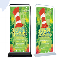 Banner Cetak Digital CMYK Berdiri Lantai Tipe Pintu Besi Modern Ringan Berbahan Bingkai Logam Aluminium Lengkung Portabel