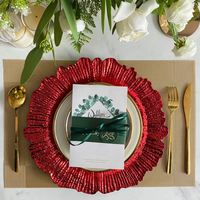 Nouvelles assiettes de présentation en plastique réutilisables de 13 pouces de haute qualité pour la décoration de table de mariage et de fête