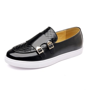 Chaussures décontractées pour hommes de style britannique, populaires en Corée, avec semelle en caoutchouc, chaussures d'hiver tendance avec couvre-chaussures - Product Image 6