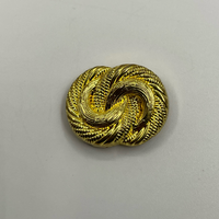 Kancing Logam Emas Bertekstur Vintage Ramah Lingkungan dengan Berbagai Pola Relief untuk Dekorasi Mantel, Pakaian, dan Topi Grosir