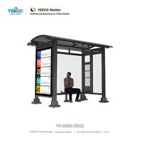 Abri de bus moderne en acier inoxydable Yeroo avec banc et auvent pour arrêt de bus urbain en plein air