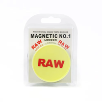 Broyeur à herbes magnétique portable mini 60 mm à vente chaude pour accessoires de fumage, broyeur à herbes en plastique pour fournisseur d'herbes