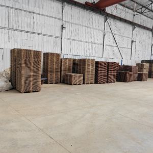 Équipement de moulage de palettes en bois hydraulique automatique, broyeur de bois lourd, presse à bois, machines à copeaux de bois, neuves et d'occasion - Product Image 4