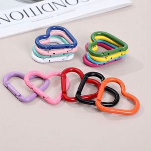 Accessoires de bijoux DIY Beadlobby, porte-clés en aluminium lumineux en forme de cœur coloré, matériau en alliage, crochet à clé facile à utiliser - Product Image 3