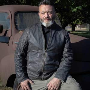 2025 cuir Vintage SFM1808 veste en cuir noir pour hommes avec épaule cousue et fermeture éclair avant pour moto Auto Racing Wear - Product Image 2