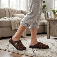 Mules d'intérieur chaudes et antidérapantes pour femmes, en daim imprimé, doublées de fausse fourrure, à bout fermé, personnalisables avec logo OEM, vente en gros