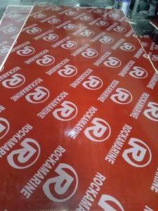 Contreplaqué <span class=keywords><strong>film</strong></span>é avec noyau de bois dur colle phénolique - Product Image 2