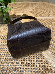 Sacs jeunes de la meilleure qualité en polyester design personnalisé style unique avec motif rayé à la mode avec fermeture à glissière à deux poignées - Product Image 3