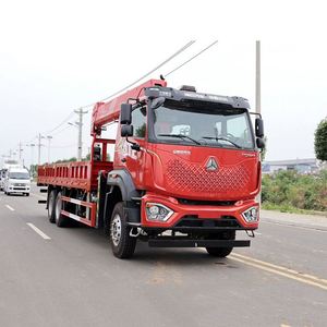 รถบรรทุกติดเครน Sinotruk 6x4 พร้อมเครน Sany 14 ตัน แบบแขนยืดได้ สำหรับยกและขนส่ง - Product Image 3