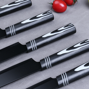 Set di coltelli da cucina in acciaio inossidabile con rivestimento nero, coltello da <span class=keywords><strong>chef</strong></span>, mannaia, Santoku, coltello da disosso, coltello da pane, affilacoltelli, forbici - Product Image 3