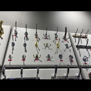 Popular Zinc Alloy Simple and Modern Clothing Hook Wall Hook Tap-screw Mounting Hook - Product Image 4